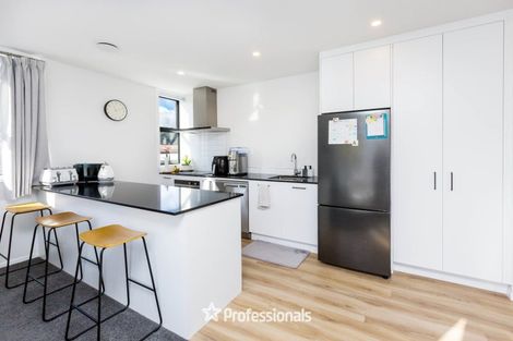 Photo of property in 2a Gibbons Street, Upper Hutt Central, Upper Hutt, 5018