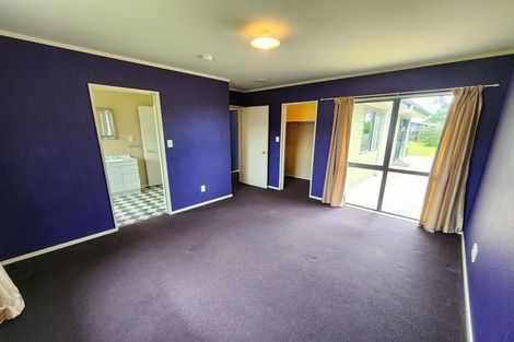 Photo of property in 35 Rata Street, Tokomaru, Palmerston North, 4474