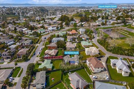 Photo of property in 52 Hewlett Road, Massey, Auckland, 0614