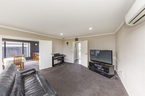 Photo of property in 23 Geneva Terrace, Kelvin Grove, Palmerston North, 4414