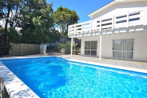 Photo of property in 1 Island View Terrace, Waikanae Beach, Waikanae, 5036