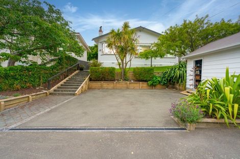 Photo of property in 53 Severn Street, Island Bay, Wellington, 6023