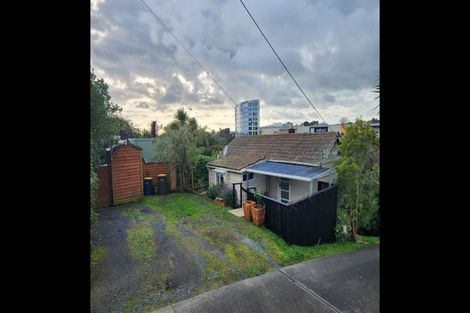 Photo of property in 9 Rangitoto Terrace, Milford, Auckland, 0620