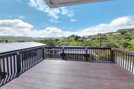 Photo of property in 36 Mark Avenue, Paparangi, Wellington, 6037