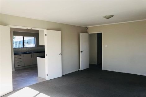 Photo of property in 2/355 Roscommon Road, Clendon Park, Auckland, 2103