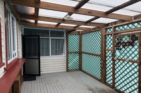 Photo of property in 28 Kings Drive, Levin, 5510