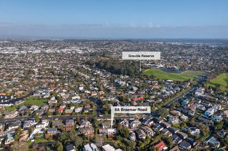 Photo of property in 1/193 East Coast Road, Castor Bay, Auckland, 0620