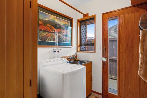 Photo of property in 2/4 Herbs Place, Cashmere, Christchurch, 8022