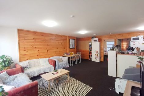 Photo of property in Drummond Street Flats, 1/19 Drummond Street, Mount Cook, Wellington, 6021