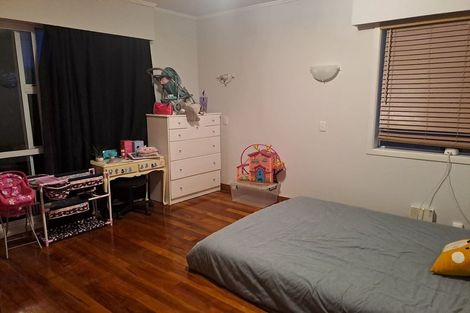 Photo of property in 1/142 Clovelly Road, Bucklands Beach, Auckland, 2012