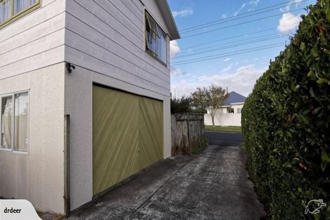 Photo of property in 67 Astley Avenue, New Lynn, Auckland, 0600