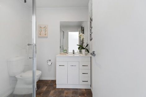 Photo of property in 31 Reynolds Place, Papamoa Beach, Papamoa, 3118