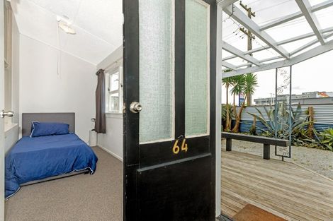 Photo of property in 64 Awapuni Road, Awapuni, Gisborne, 4010