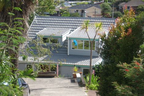 Photo of property in 2/526 Beach Road, Murrays Bay, Auckland, 0630