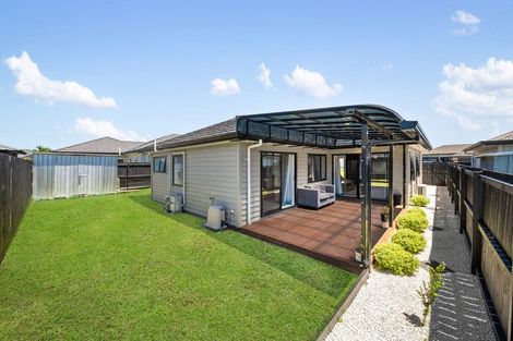 Photo of property in 3 Perla Road, Pukekohe, 2120