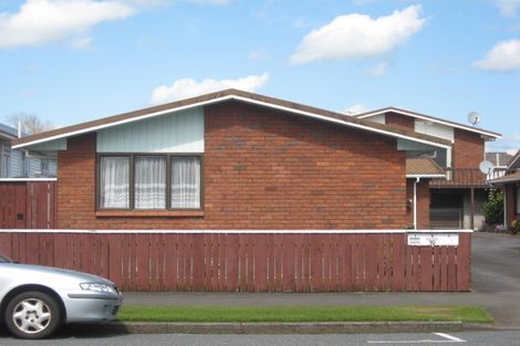 Photo of property in 1/39 Fulford Street, New Plymouth, 4310