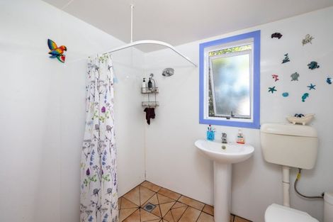 Photo of property in 37 Hillview Road, Birdlings Flat, Little River, 7591