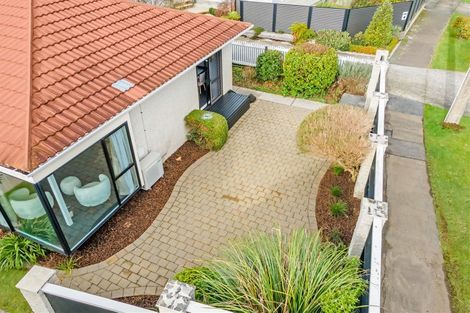 Photo of property in 1/63 Fraser Crescent, Elderslea, Upper Hutt, 5018