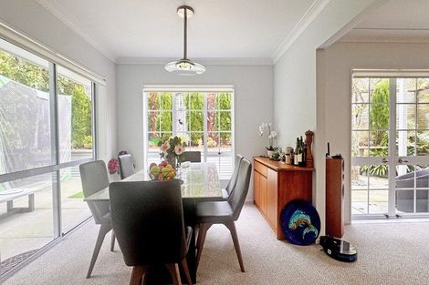 Photo of property in 19 Ravenstone Place, Chatswood, Auckland, 0626