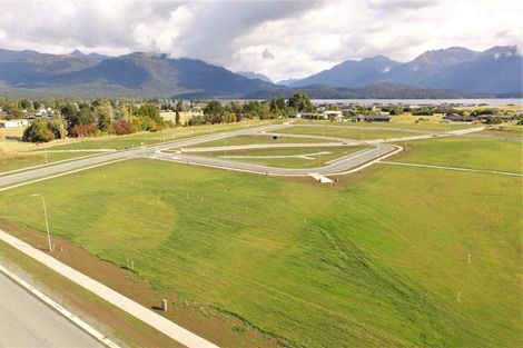 Photo of property in 20 Marakura Drive, Te Anau, 9600