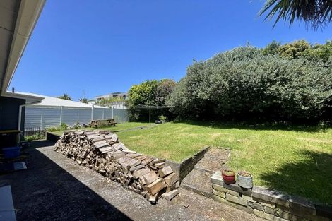 Photo of property in 9 Lismore Street, Strandon, New Plymouth, 4312