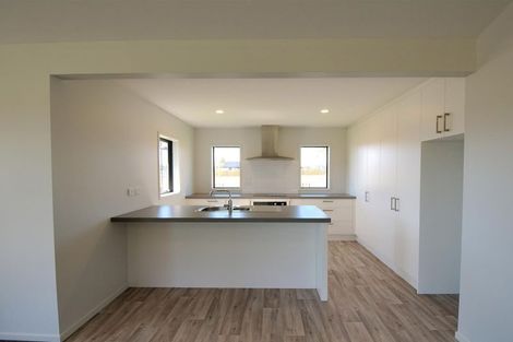 Photo of property in 2 Emma Street, Marshland, Christchurch, 8083