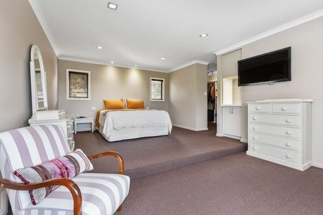 Photo of property in 4 Kororako Grove, Whalers Gate, New Plymouth, 4310