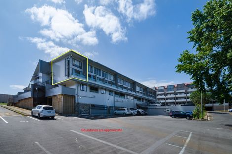 Photo of property in 18b/30 Westward Ho, Glen Eden, Auckland, 0602