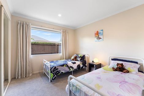 Photo of property in 21 Hyde Place, Halswell, Christchurch, 8025