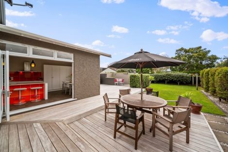 Photo of property in 30 Wallace Place, Westown, New Plymouth, 4310