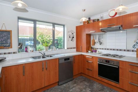 Photo of property in 18 Cubitt Street, Blenheim, 7201