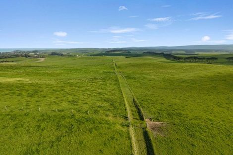 Photo of property in 177 Rehutai Road, Baylys Beach, 0377