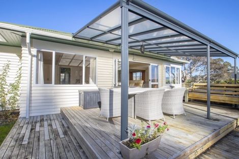 Photo of property in 550 Kaipara Flats Road, Dome Forest, Warkworth, 0981