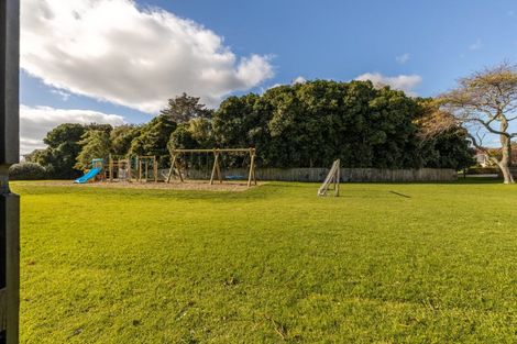 Photo of property in 11 Tokomaru Street, Welbourn, New Plymouth, 4312