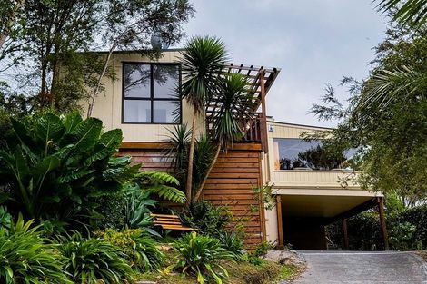 Photo of property in 71 Howard Road, Orere Point, Papakura, 2585