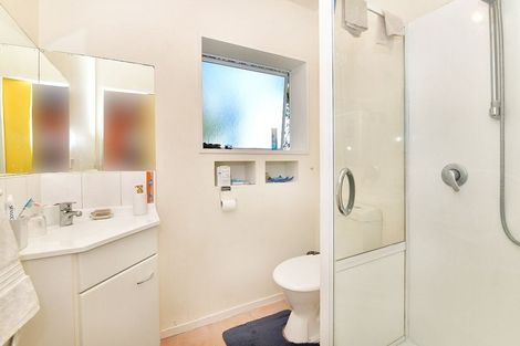 Photo of property in 80a Brian Crescent, Stanmore Bay, Whangaparaoa, 0932