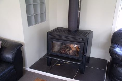 Photo of property in 97 Takahe Road, Titirangi, Auckland, 0604