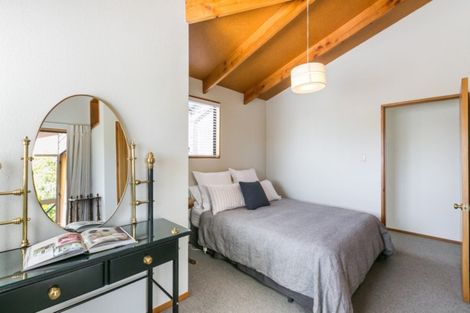 Photo of property in 2 Kopanga Road, Havelock North, 4130