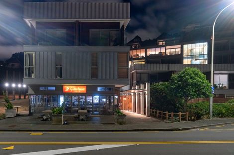 Photo of property in Patent 326 Apartments, 212s/326 Evans Bay Parade, Hataitai, Wellington, 6021