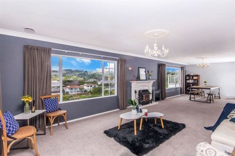 Photo of property in 153 Westchester Drive, Churton Park, Wellington, 6037