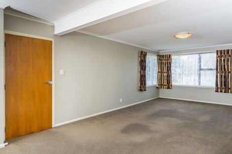 Photo of property in 106 Tamatea Road, Taupo, 3330