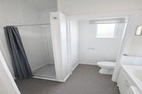 Photo of property in 291 Riccarton Road, Upper Riccarton, Christchurch, 8041