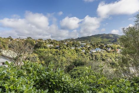 Photo of property in 82 Creswick Terrace, Northland, Wellington, 6012