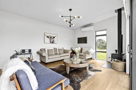 Photo of property in 62 Kingsdale Park Drive, Aokautere, Palmerston North, 4471