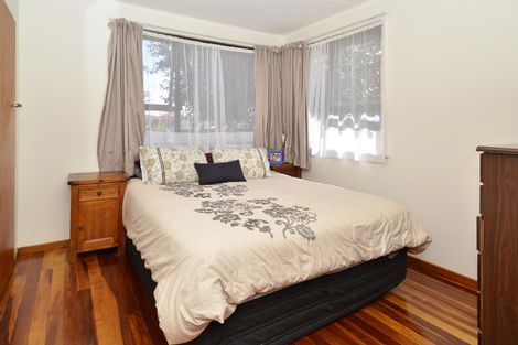 Photo of property in 1 Sullivan Avenue, Mangere Bridge, Auckland, 2022