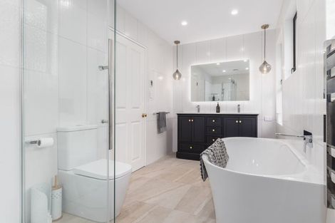 Photo of property in 21 Matai Road, Raumati South, Paraparaumu, 5032