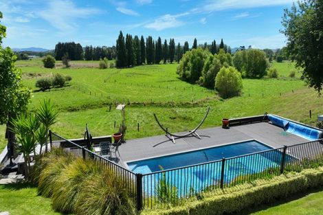 Photo of property in 2 Lees Pakaraka Road, Te Ore Ore, Masterton, 5886