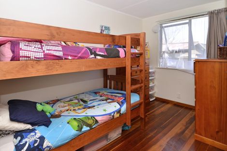 Photo of property in 1 Sullivan Avenue, Mangere Bridge, Auckland, 2022