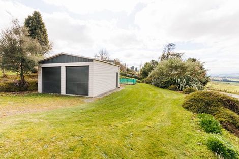 Photo of property in 15 Hau Whiti Place, Kimbolton, 4774