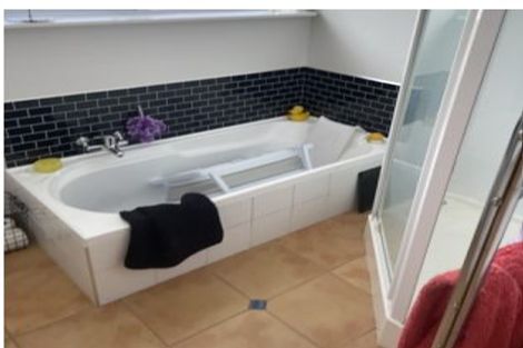 Photo of property in 4 Prestige Place, Maoribank, Upper Hutt, 5018